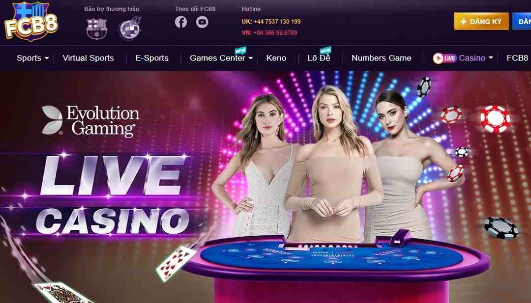 Đánh bài Live Casino đẳng cấp tại nhà cái FCB8