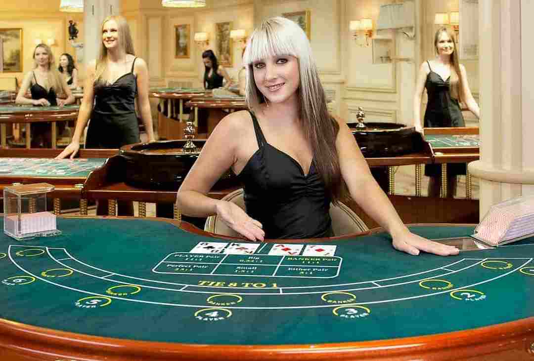 Tham gia Top Diamond Casino cùng các Dealer sexy